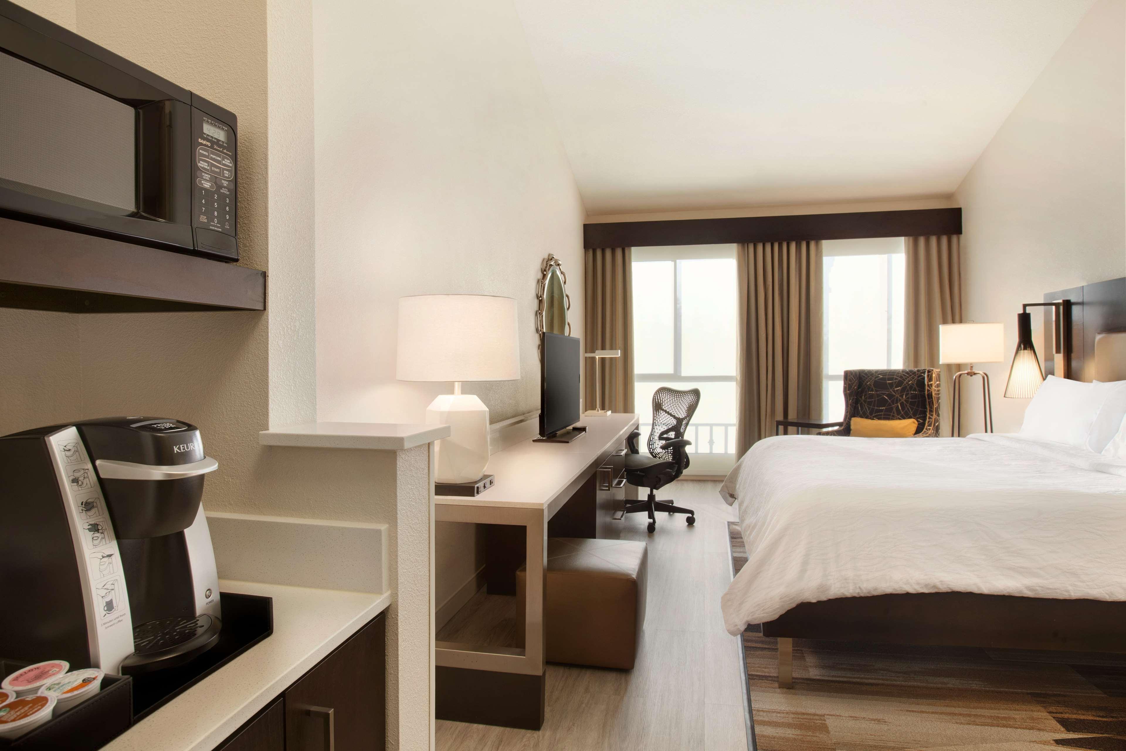 Hilton Garden Inn Cupertino Εξωτερικό φωτογραφία